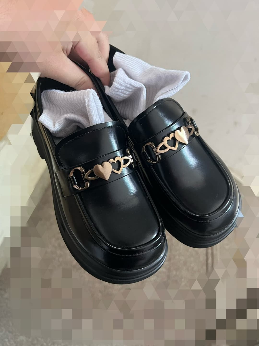 Click to view full size Chinese feet / socks / shoes.