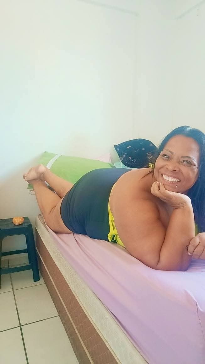 Click to view full size LATINA THICK JUICY CHUNKY SSBBW BIG ASS BOOTY