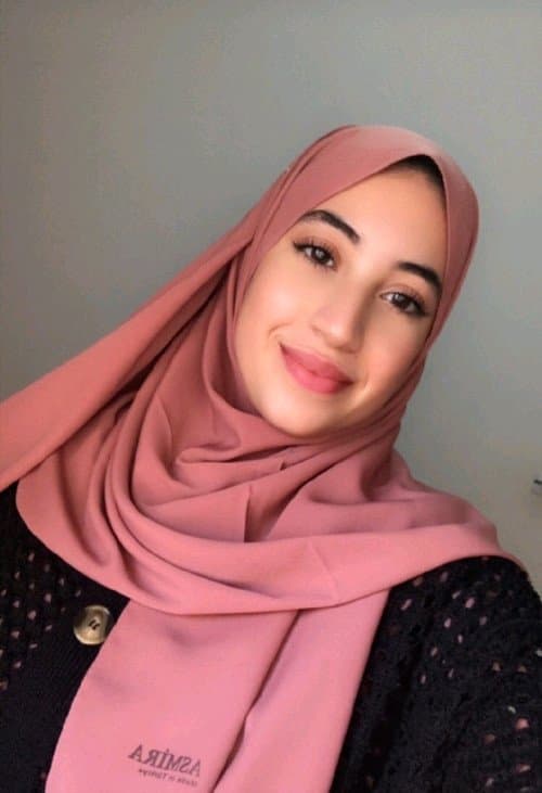 Syrian hijab milf ??