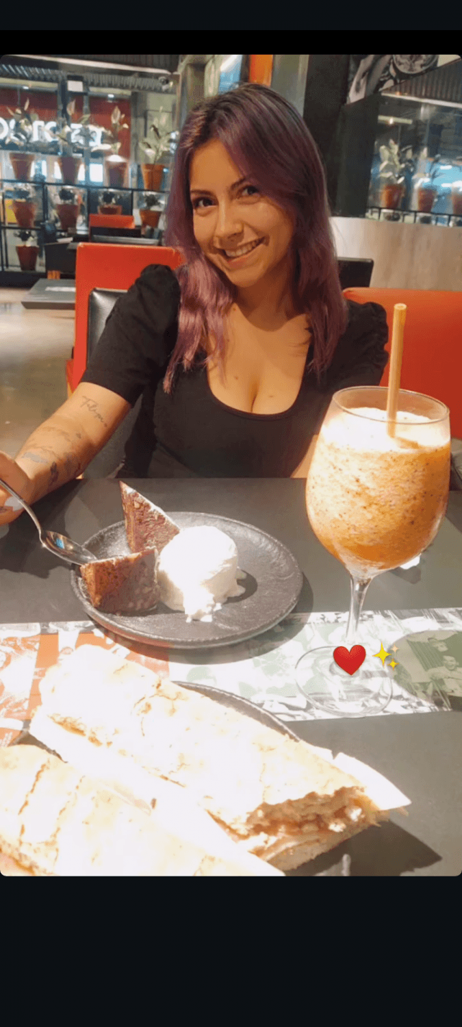 Click to view full size Lindo gato me salió la nena uff