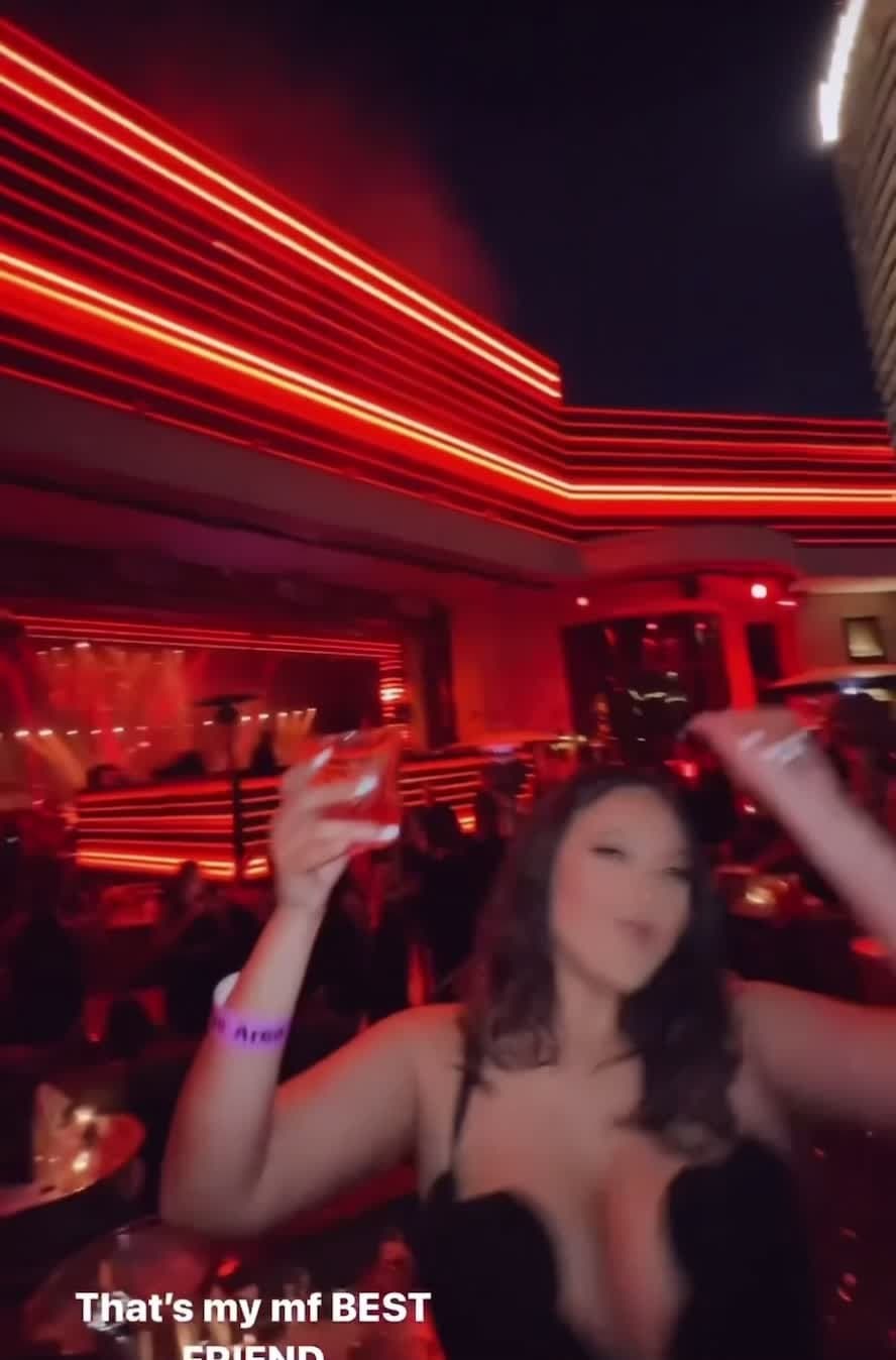 Big tit Latina Bella