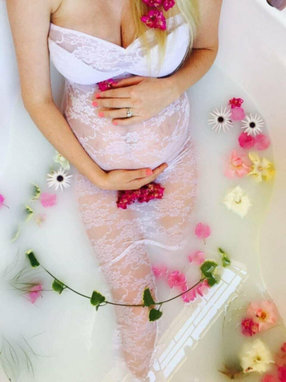 Bridget Sexy chatpic slut repost to your page Before she goes private get her on the hot page