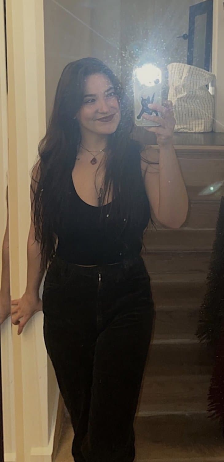 Long, fit & beautiful Canadian babe Marea