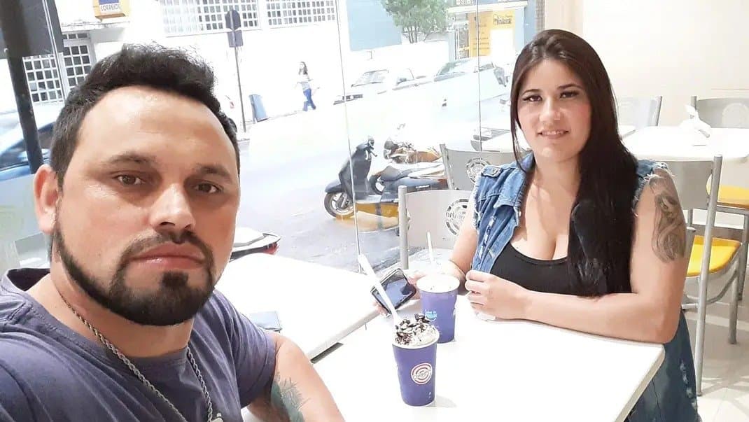 Corno quer que avaliem sua esposa. E quer saber se alguém consegue achar a rede social dela rsrsrs