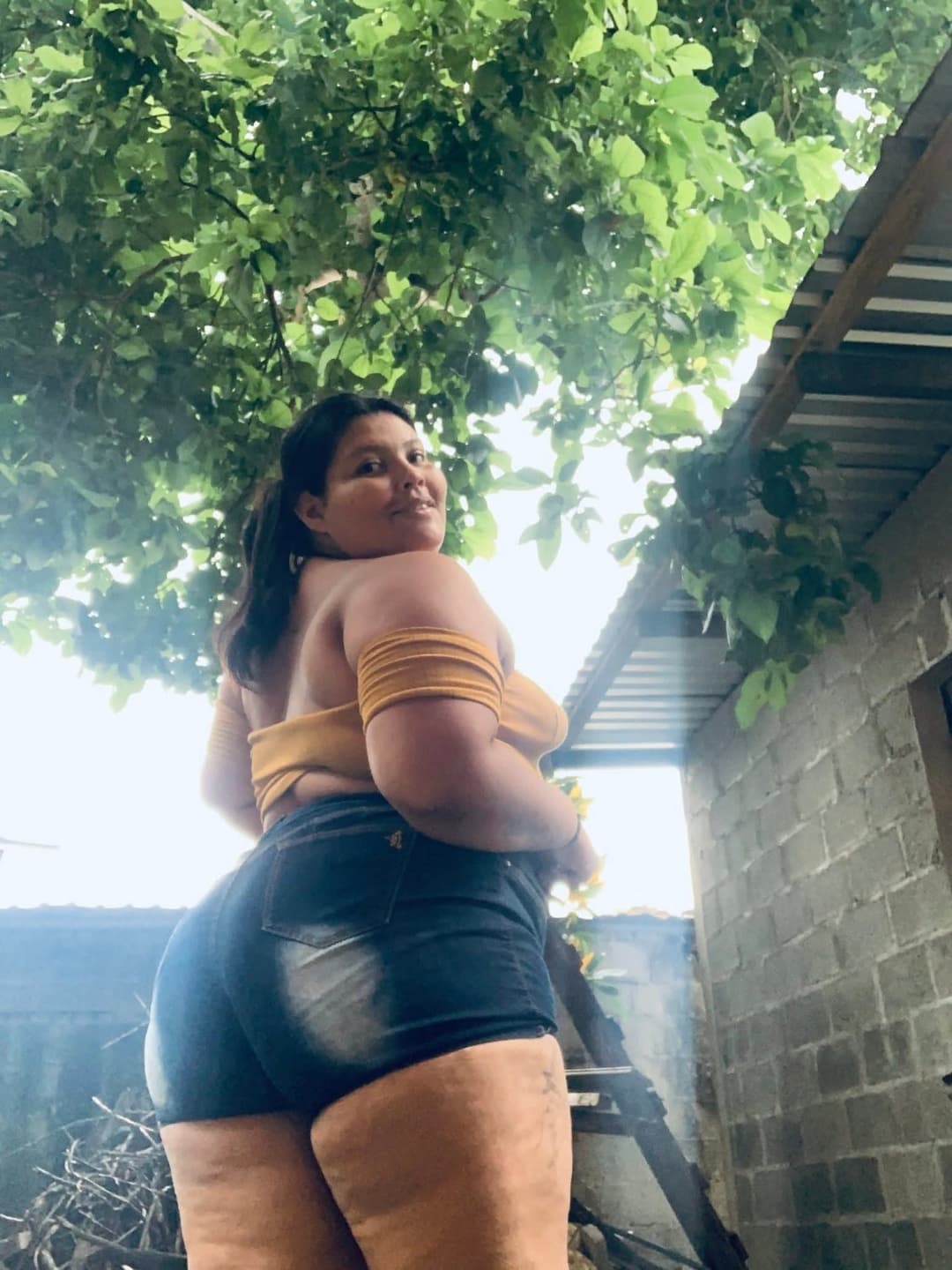 BIG THICK BOOTY LATINA BBW