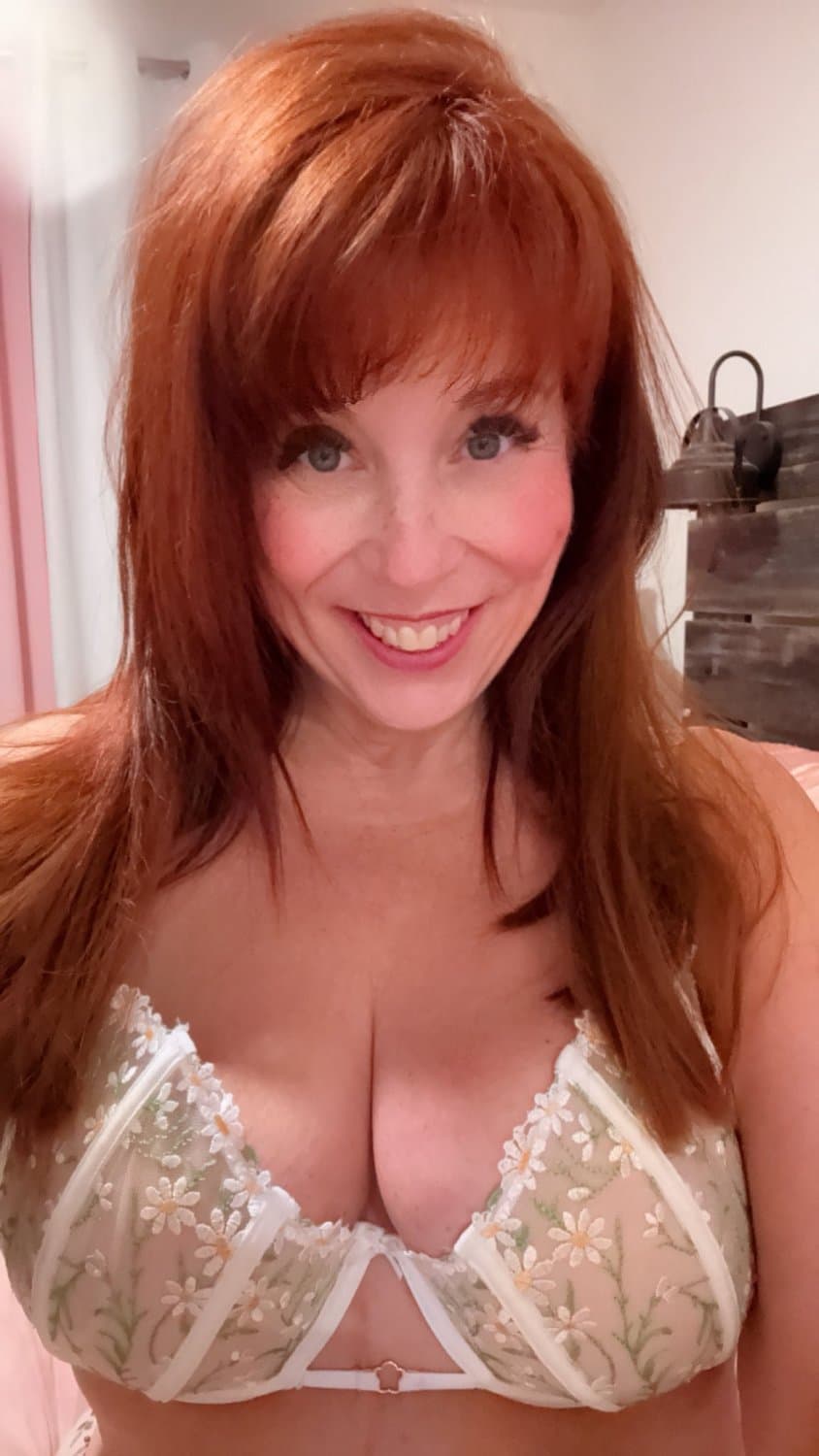 Sexy Big Tit Redhead Mature Milf