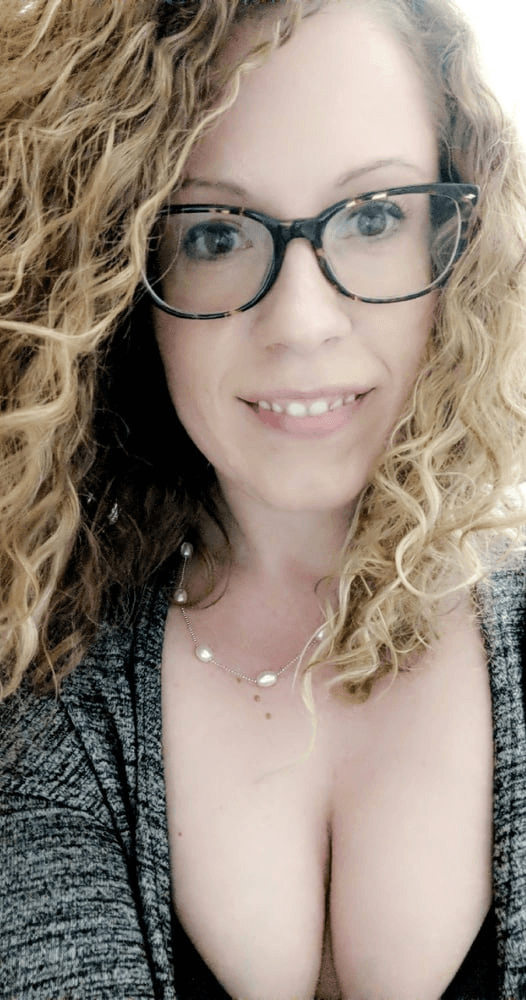 Legendary Redhead hotwife loves BBC Gangbangs