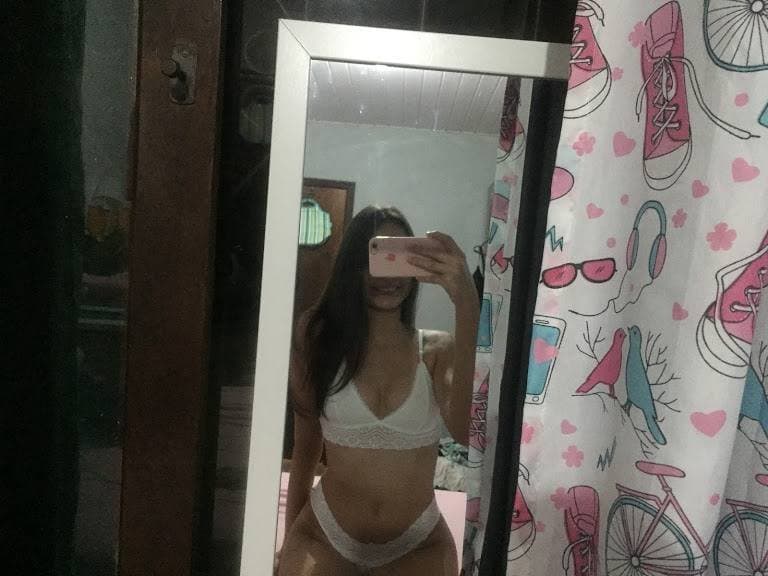 Bruna Gabriela Costa de Blumenau putinha safada vazada