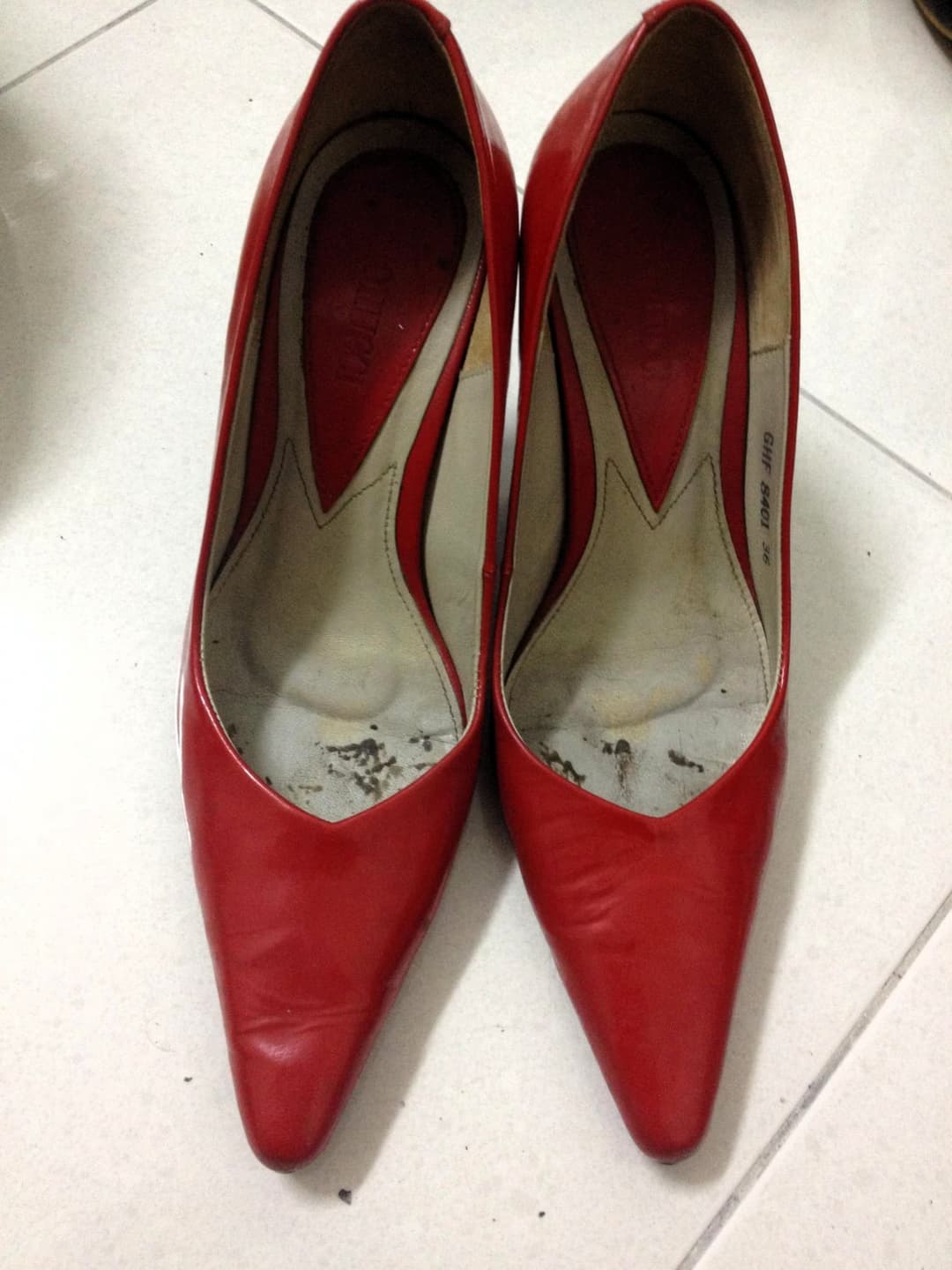 Emptying cum into shoes