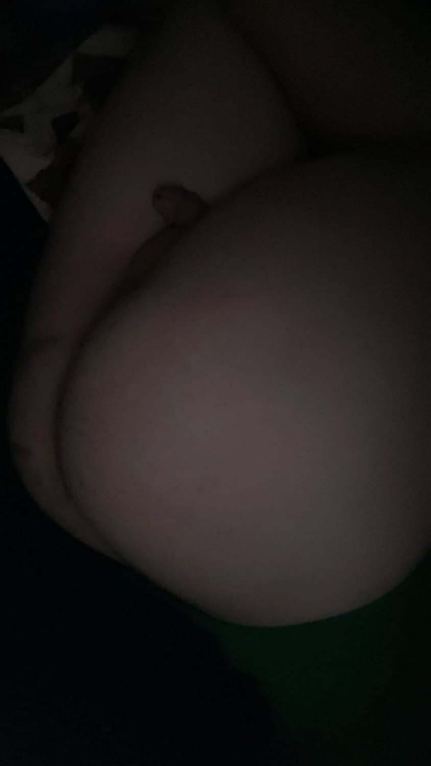 Sylvia the slut wanted her ass to be online, use her well and abuse her. Comment for her discord.