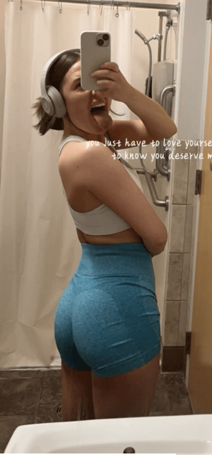 21 year old nursing student from Iowa, meet Annabelle