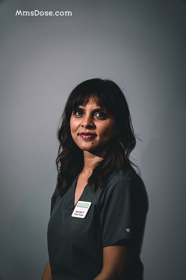 Indian NRI Wife Having Affair with White Guy Giving Blowjob While Talking to Husband and having sex