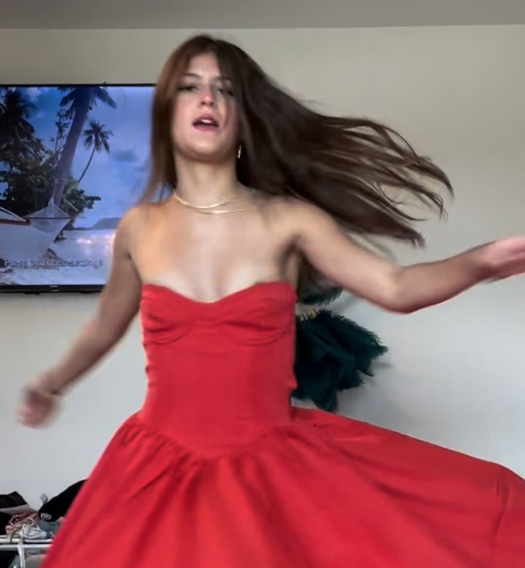 Famous TikTok teen nip slip