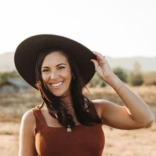 Sexy Taylor looks pretty damn fine nearly two decades later from getting topless for G G W