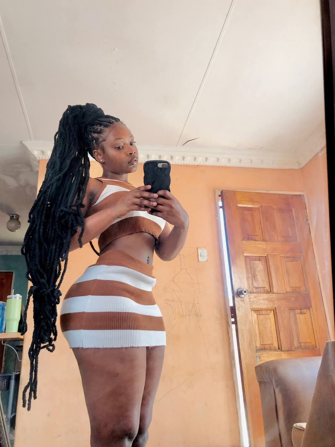 Curvy Nigerian and South African girl