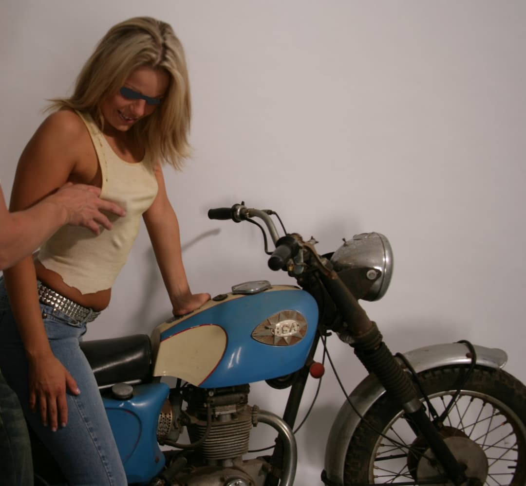 Hot Blonde - First Photo Shoot