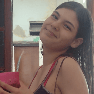 Pendeja Argenta con Buenas Tetas ???