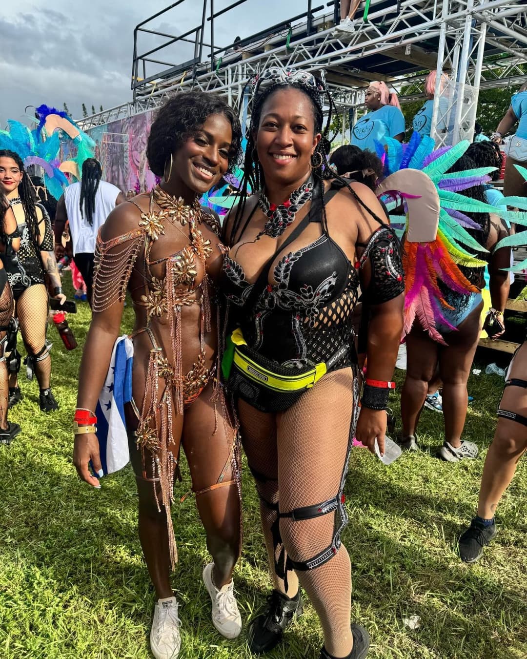 Click to view full size Big Titty Jamaican Girls