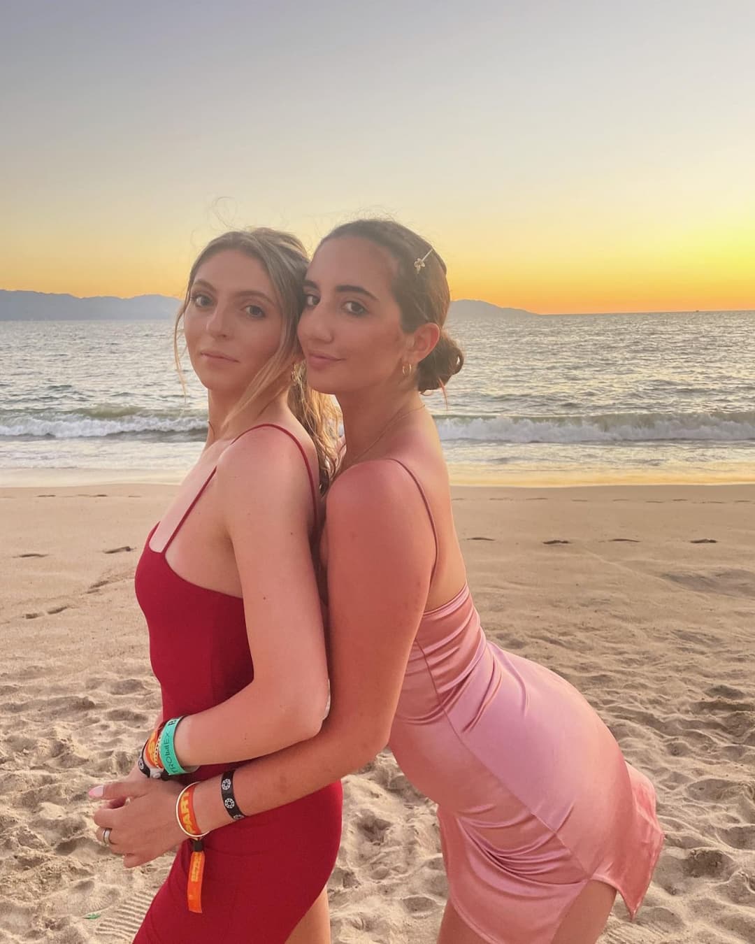 Click to view full size College Crush Lisa Sandson (@lisa.sandson). Comment your favorite pics.