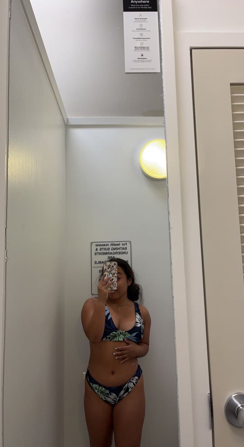 Guess if shes shaved, name or send a pic i dont have in dm and win uncensored nudes.