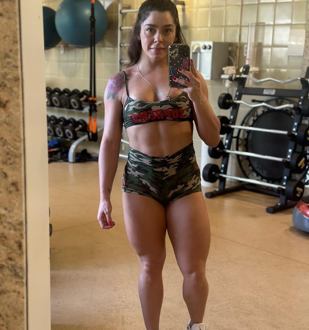 Latina pop icon, anal from BBC bodyguard, cumshot drips into pussy