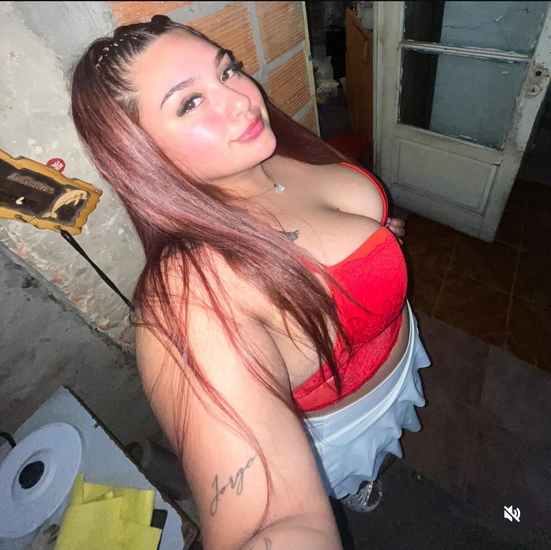 Gorda argenta tetona de Laferrere, re putita la gorda como debe ser