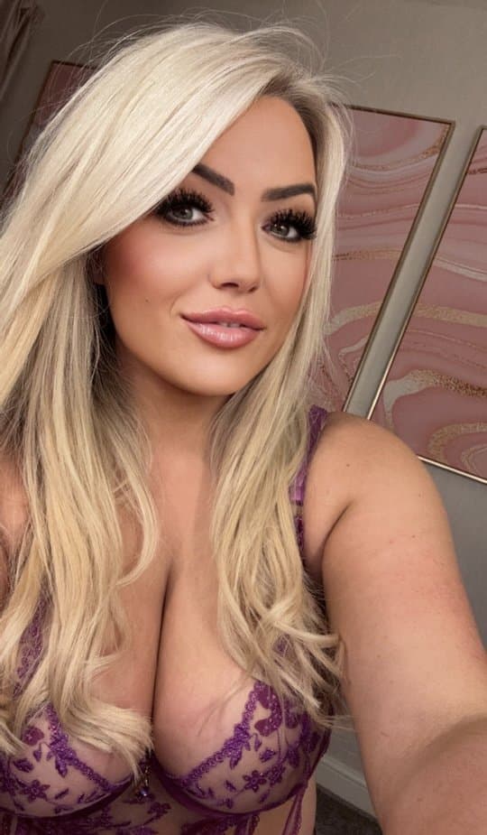 Hot milfs spicy pics leaked