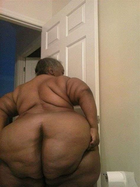 BIG OLE STANKIN BLACK ASSES ARE MY FAVORITE TYPES OF ASSES