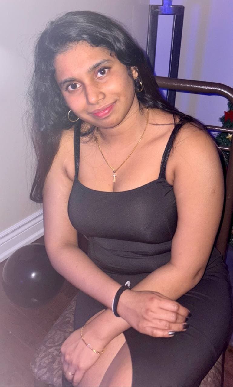 Desi Cute Indian/Sri lanka Busty Newly Married Rich Wife Homemade Doggy Fucking & Blowjobs