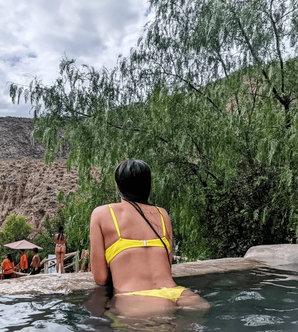 Click to view full size Morocha con tremendo culo re puta de Argentina Buenos Aires. Si tienen contenido xxx de ella avisen