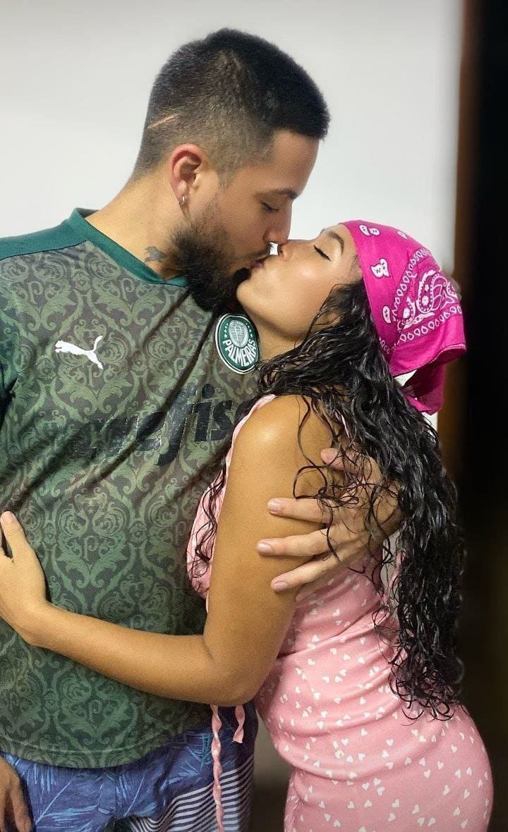 Casal Vazou Moreninha Muito Gostosa Rabuda Vazou Mulata Pretinha Delícia Gemendo com buceta molhada