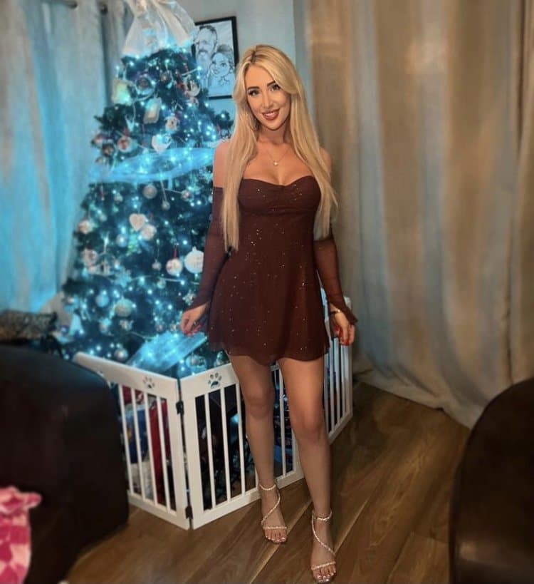 Click to view full size Big tits Jerk meat seana @lionqueenxxx insta