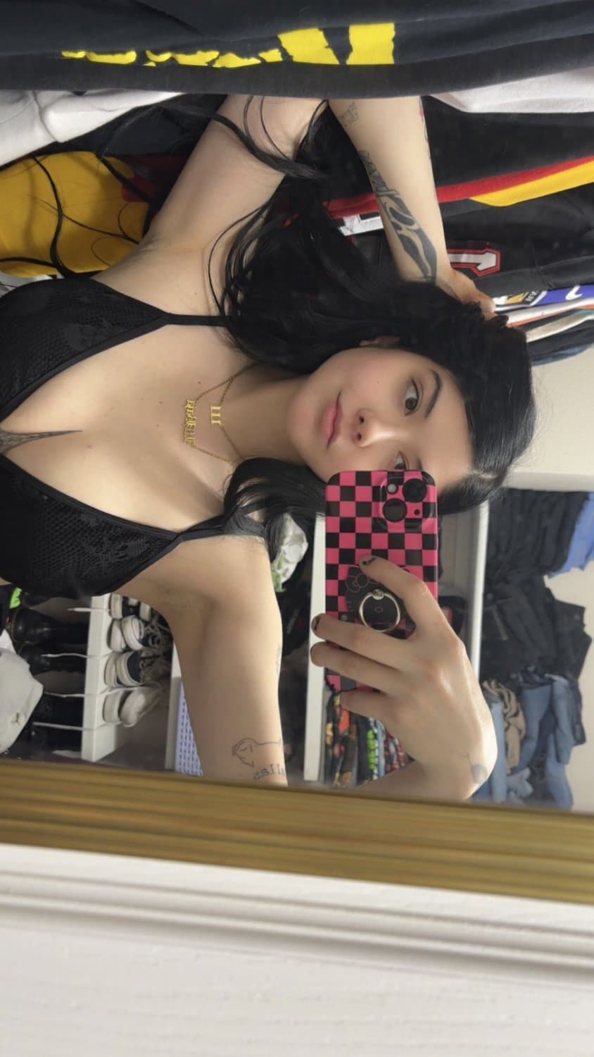 "Lil Baja" is a lil stuck up bitch that would make for perfect breeding material.???