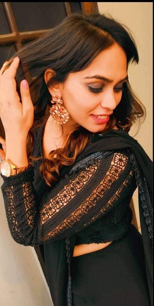 Beautiful punjabi busty babe leaked collection ??? hottest sardarni Muskan kaur randi