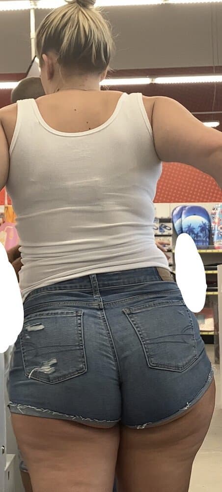 Denim shorts & Ass