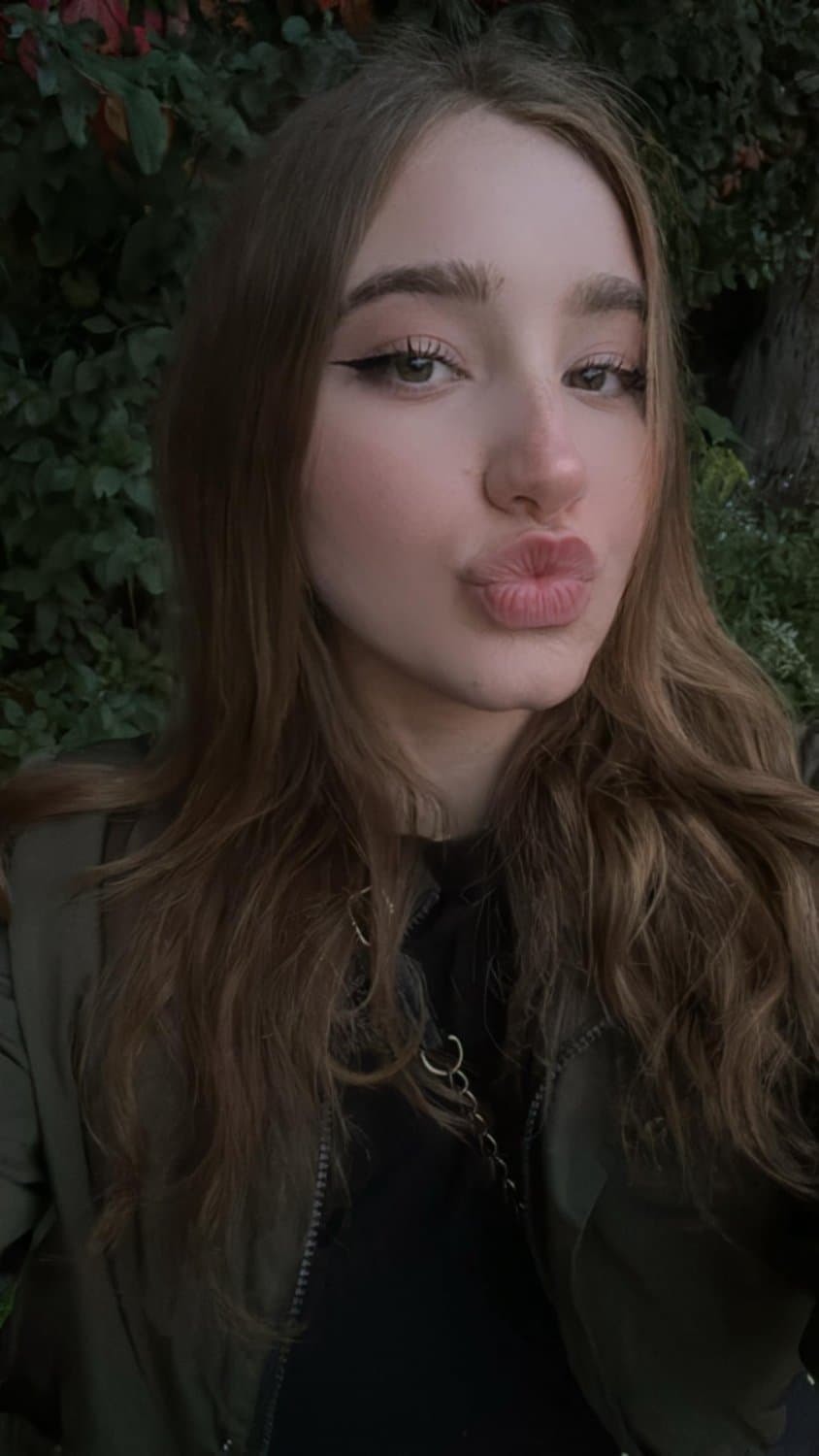 Fat white bitch Jennifer