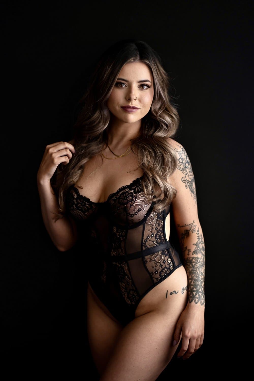 Click to view full size Intensely beautiful brunette boudoir