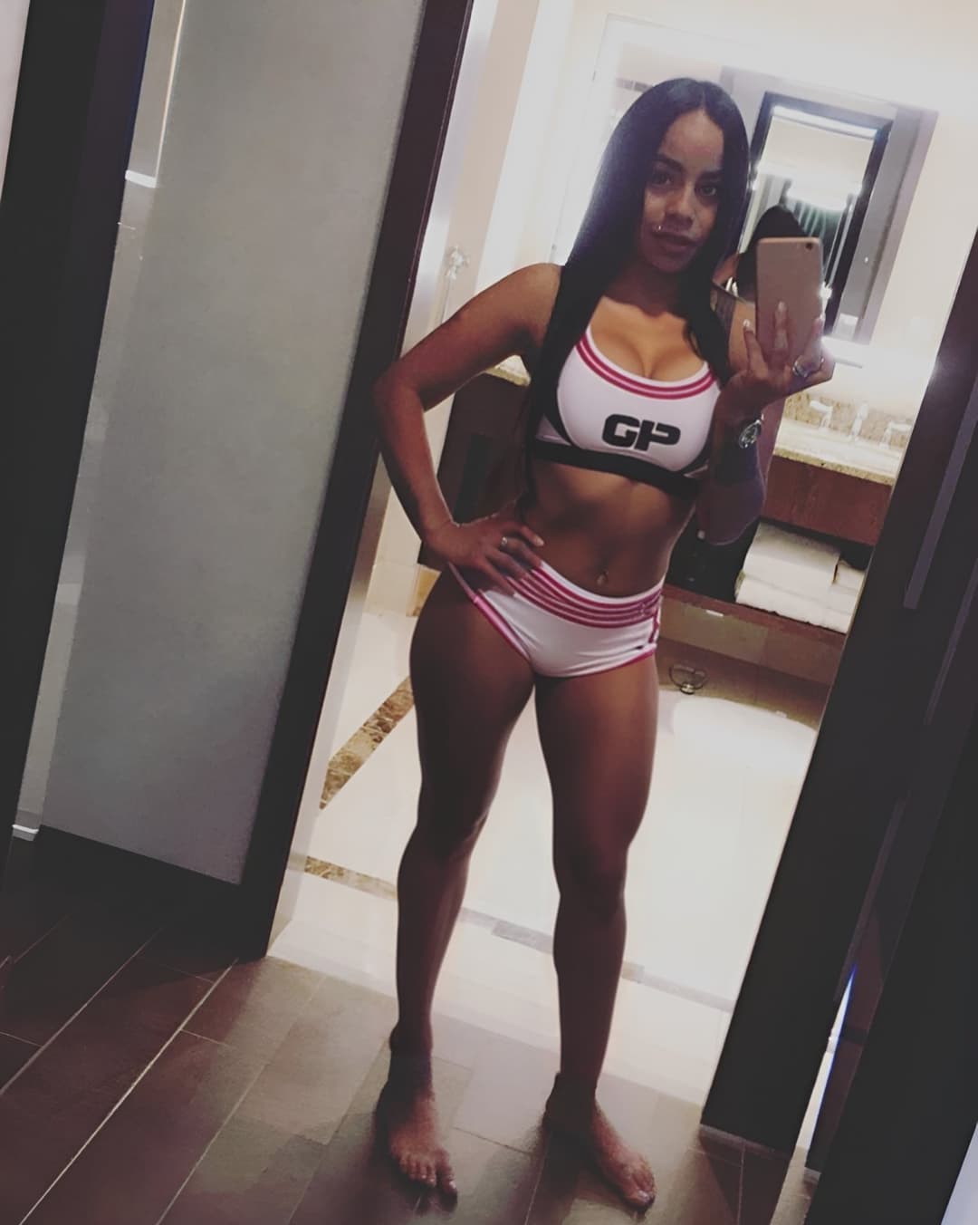 Colombian Milf Milena