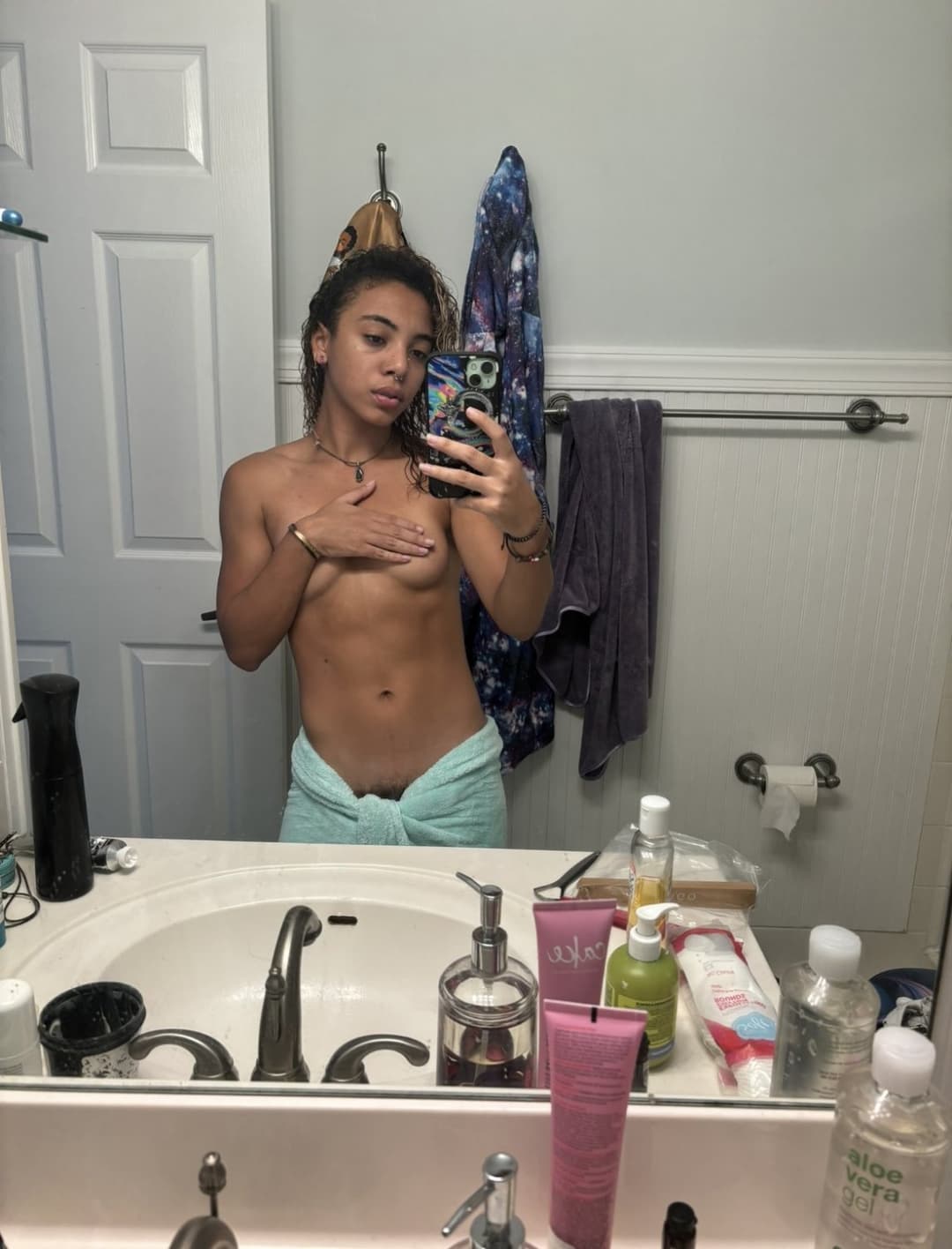 Click to view full size ZERLELLA SKIES the sexiest women on earth