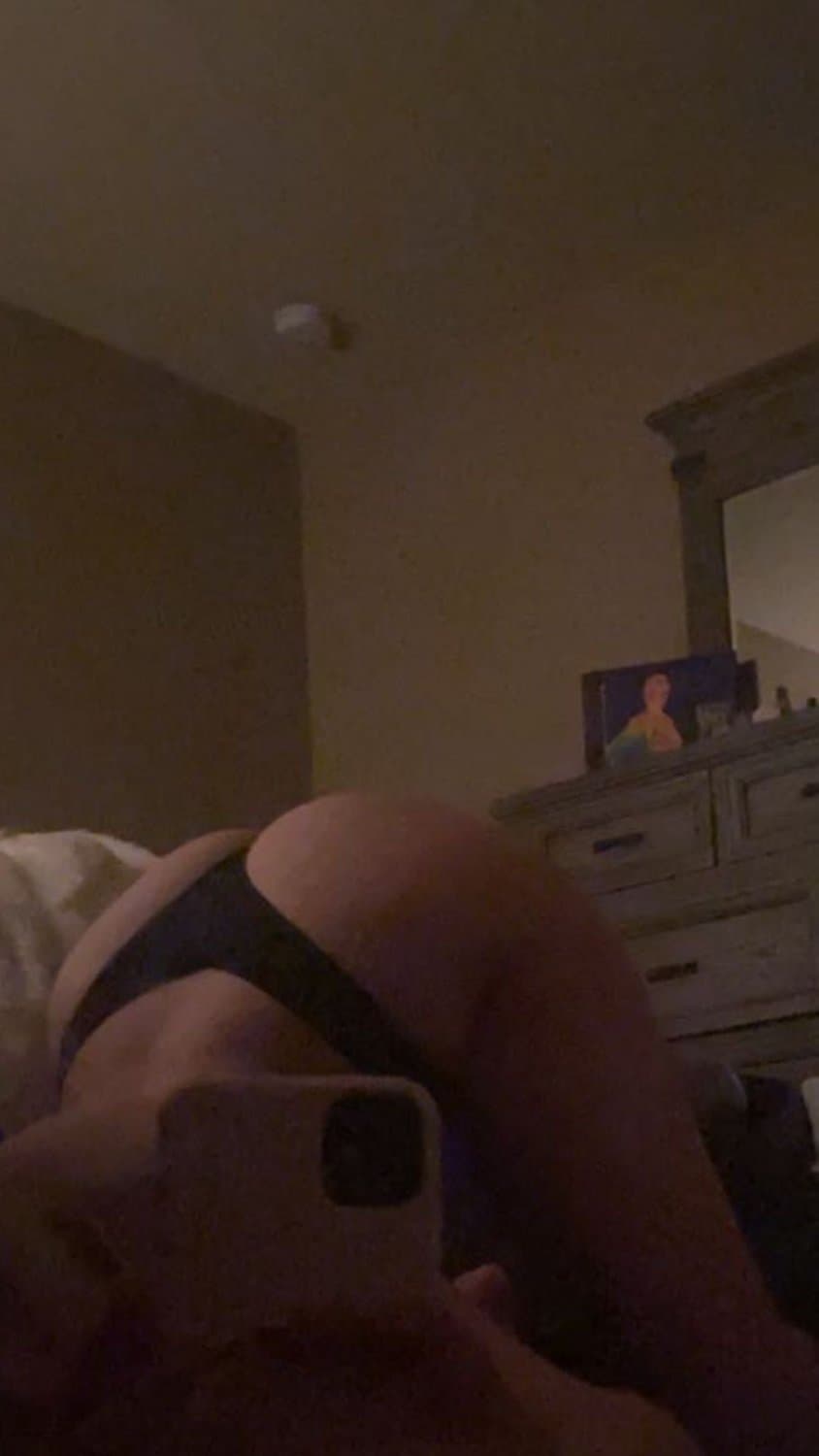 Cassidy’s very first time on the web kik taboooman1