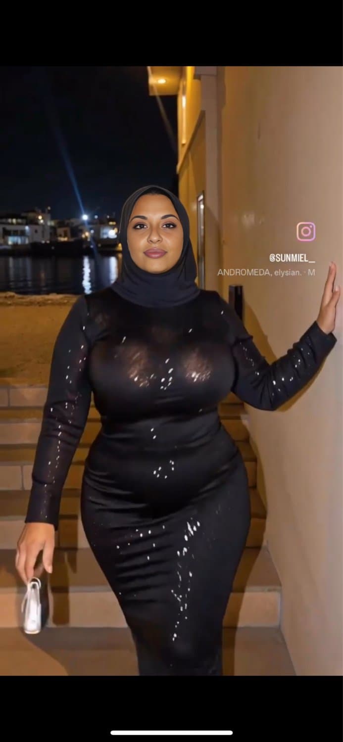 Click to view full size EroMe e r o m e Liveshow livesex Arab girl so hot girl