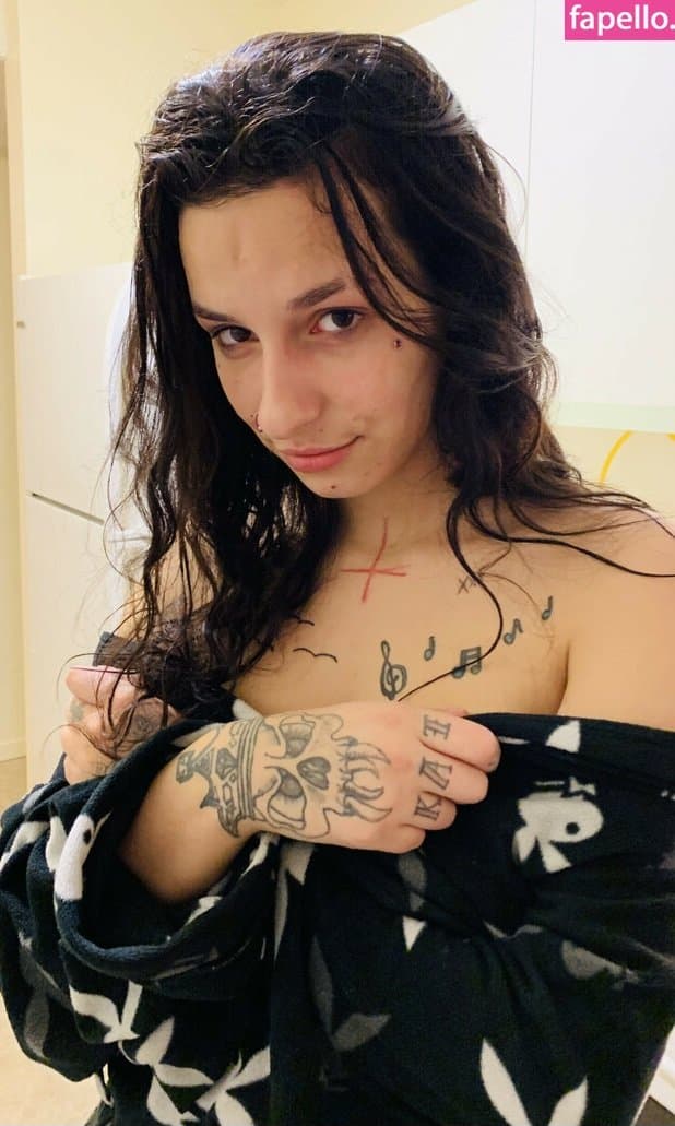 Id impregnate Roma Army ???