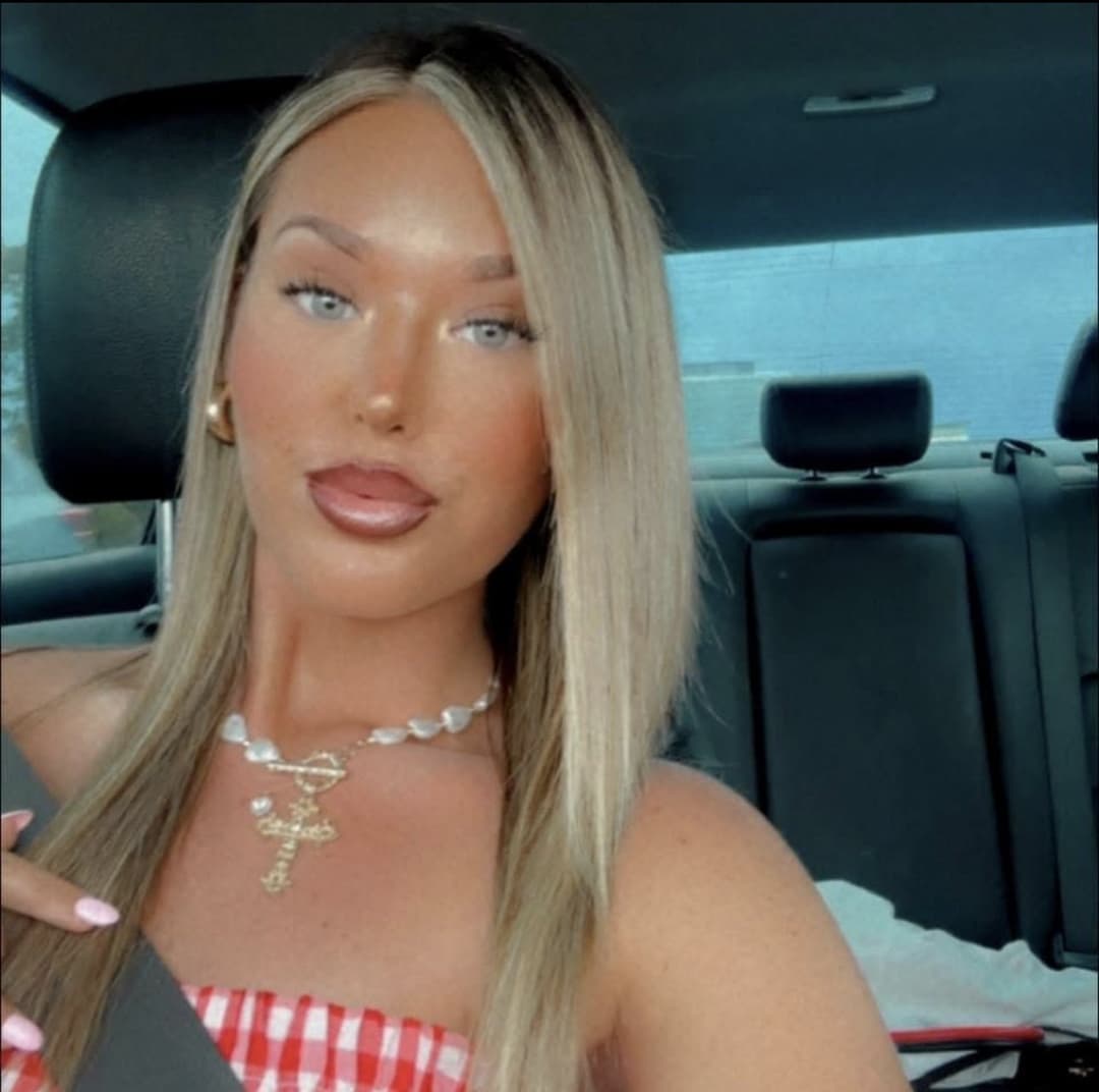 Big white girl built for strong gorilla thugs