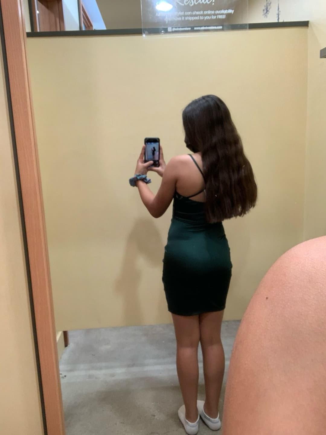 Samara in sexy dress