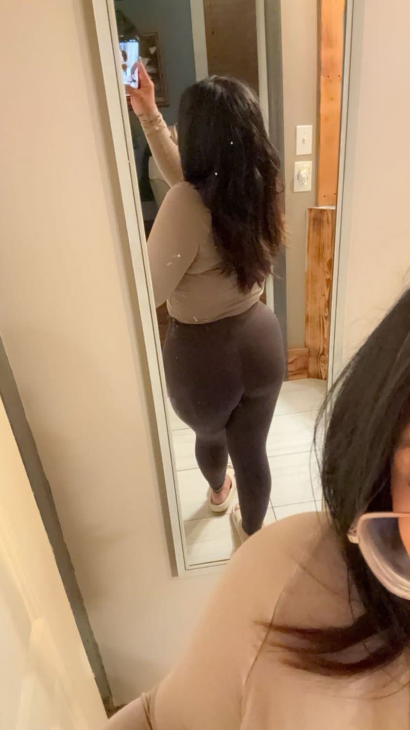 ail!n cheats on her bf br!@n and sends nudes