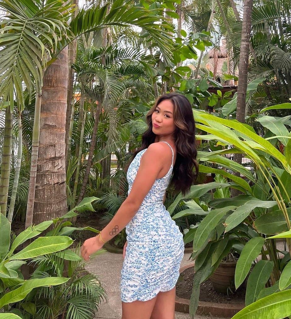 Perfect Asian gymnast babe suni loves bbc