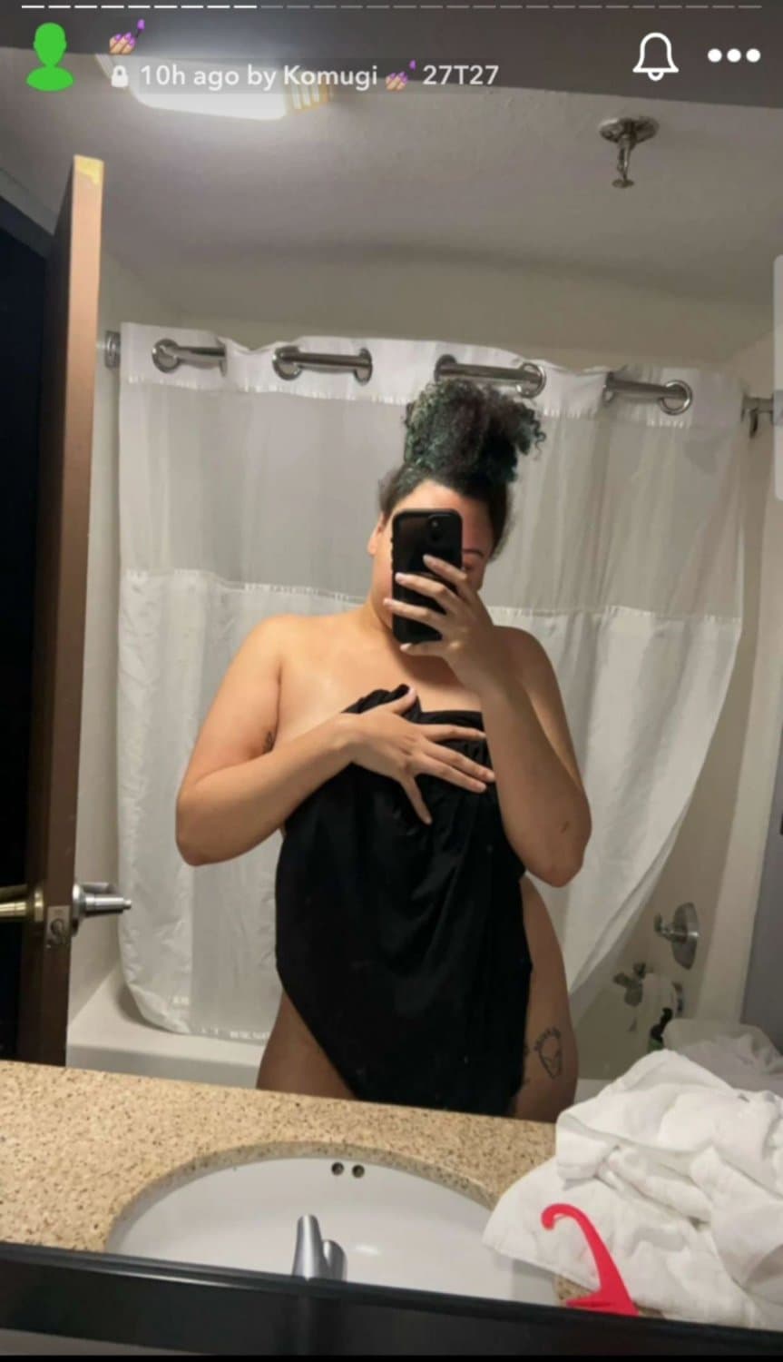 Snapchat light-skin puts out after teasing on her story. Dm for more