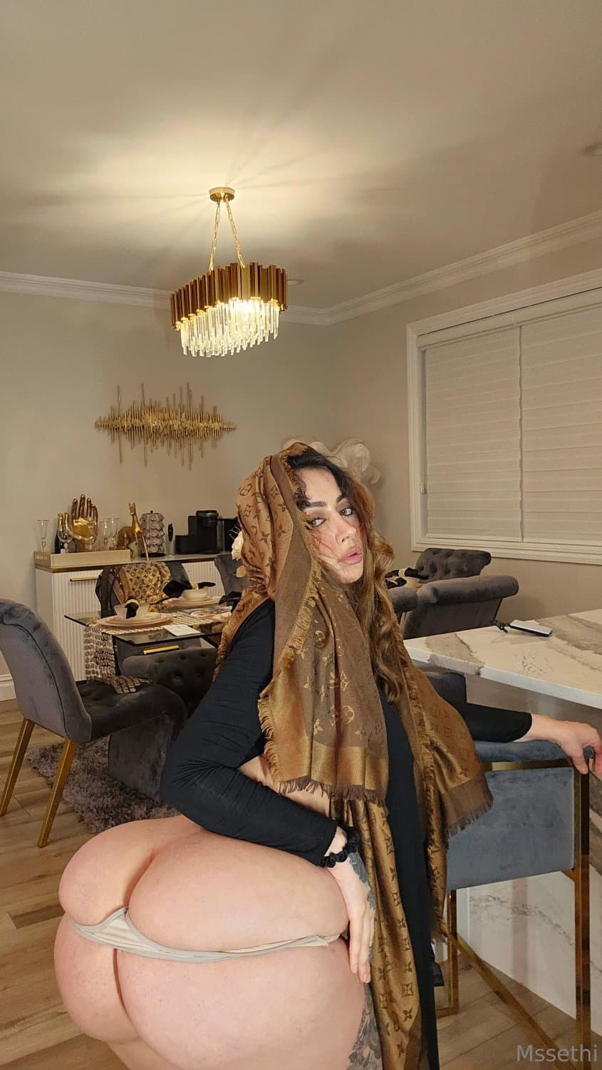 MS .S ETHI 2 XXX - INDIAN WITH THE FATTEST ASS