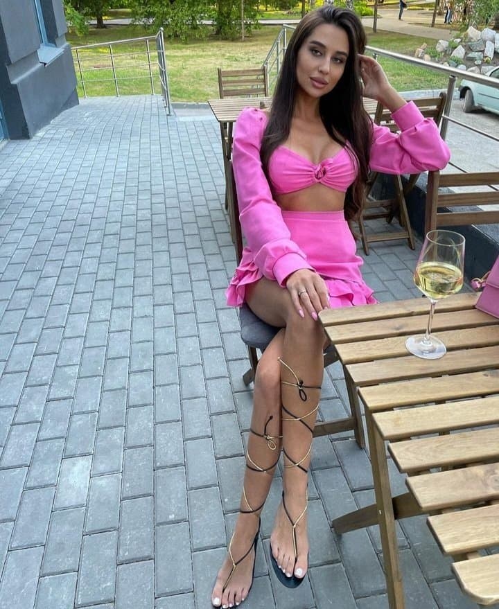 Russian sexy glamour feet pedicure woman alona