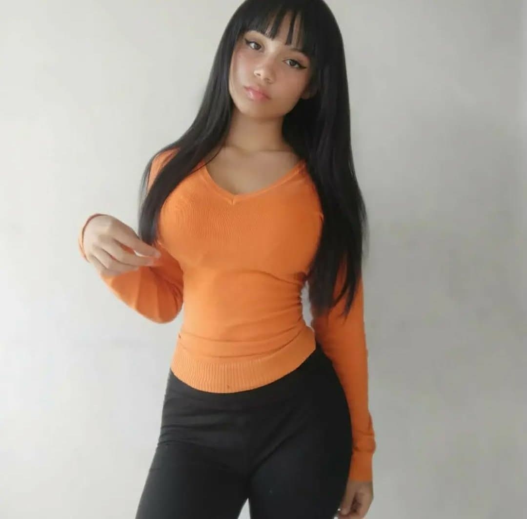 Novinha gostosa pra krl, que putinha gostosa mds???